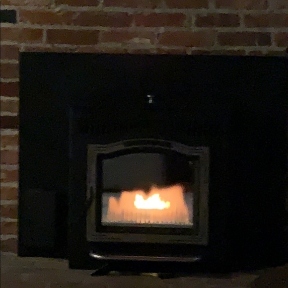 Meet your Posher, Pamela - Picture 1 of 1